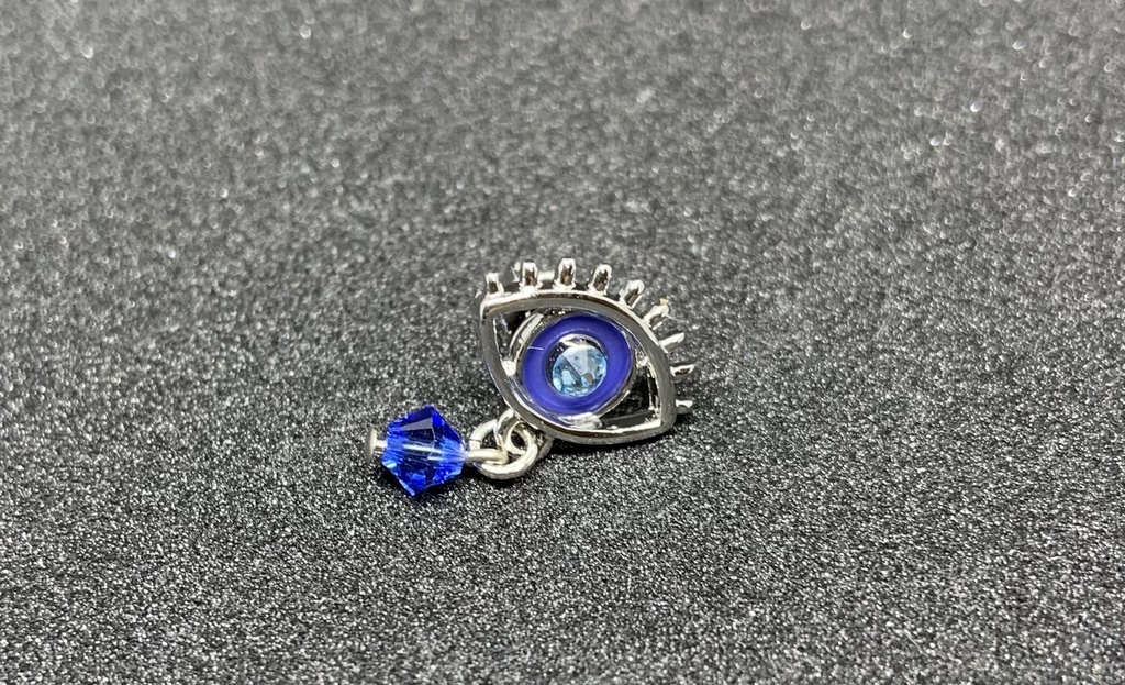 五条悟イメージピアス