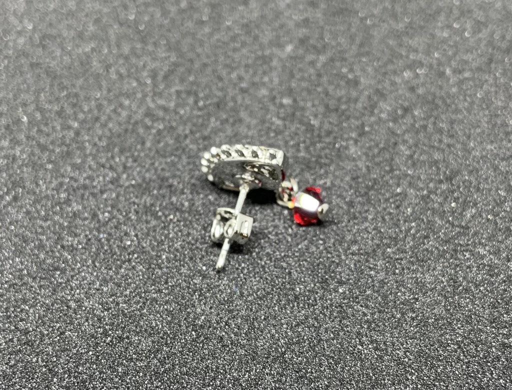 五条悟イメージピアス