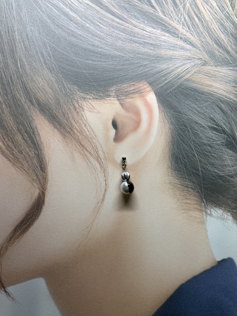 五条・夏油 イメージピアス(ツートンカラーパール)