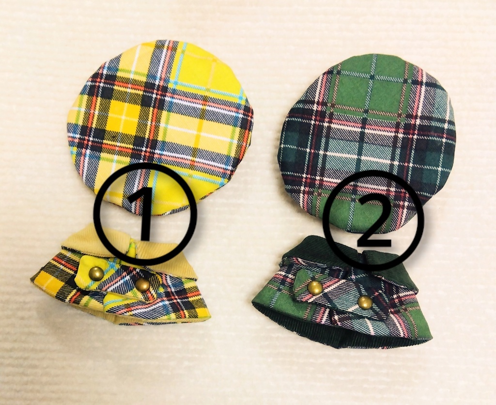 タータンチェックのマントと帽子(セット)/10センチぬい用