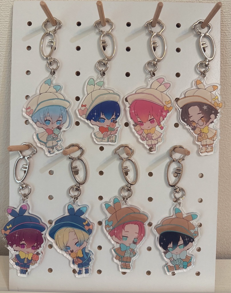 ブルロ アクリルキーホルダー うさぎ