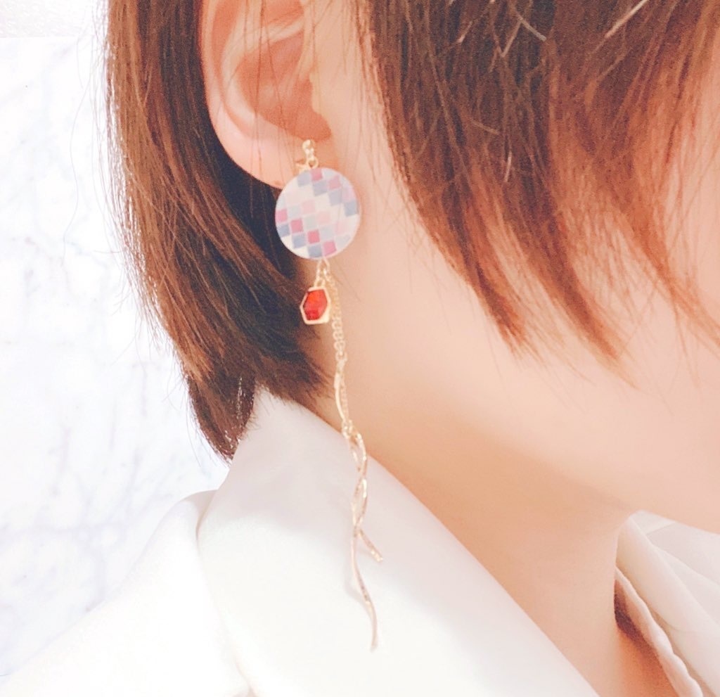 赤安モザイクタイルイヤリング・ピアス