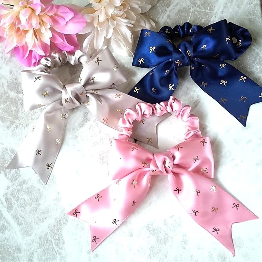 サテンリボン シュシュ ①ピオニーピンク