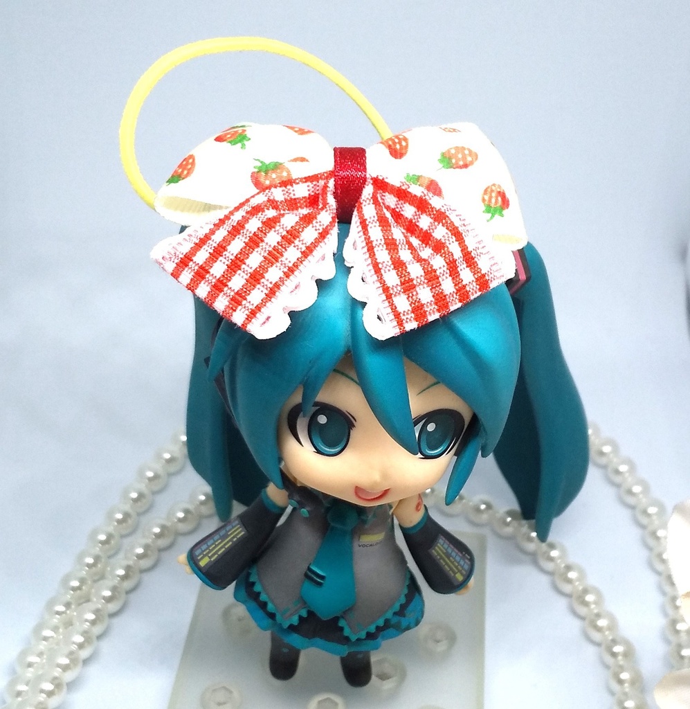 いちご柄×チェックリボン【もちマス・ねんどろいど・ぬい 小物】