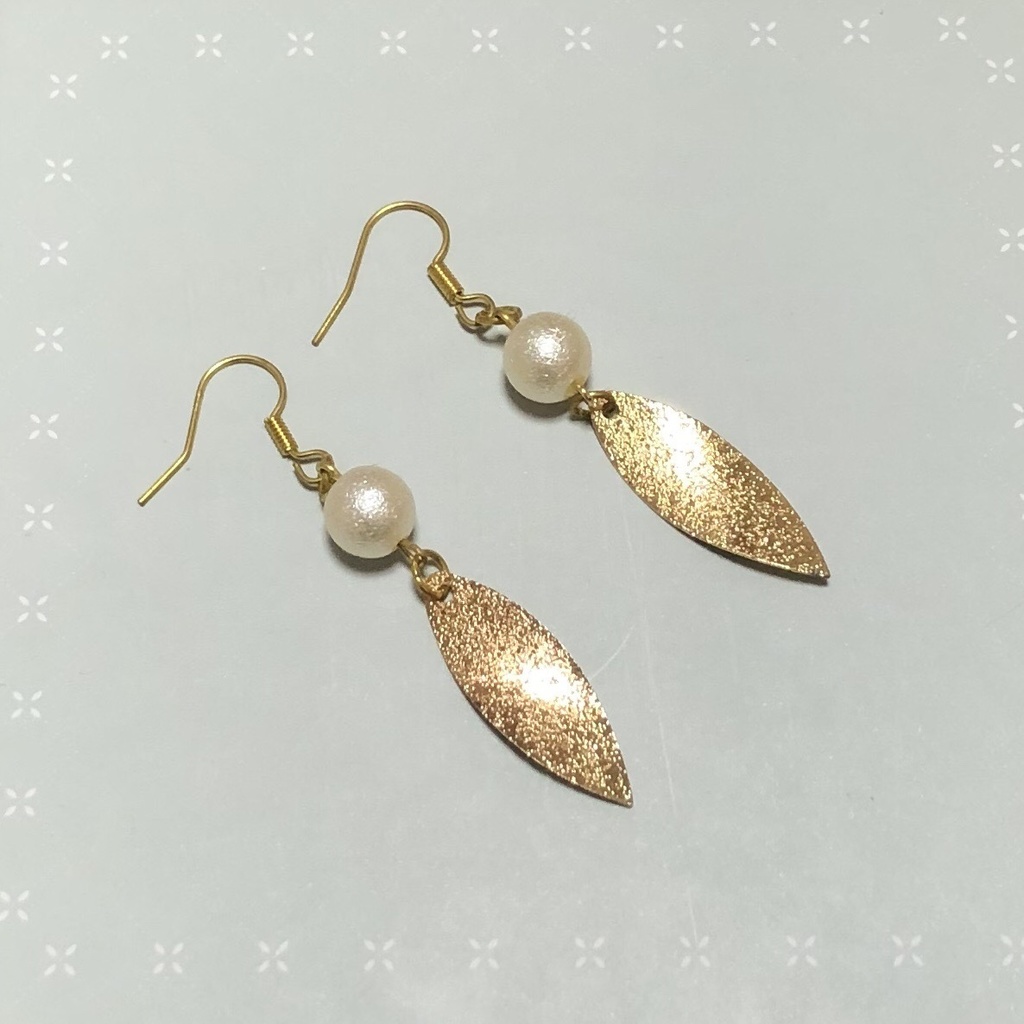 コットンパール × リーフピアス