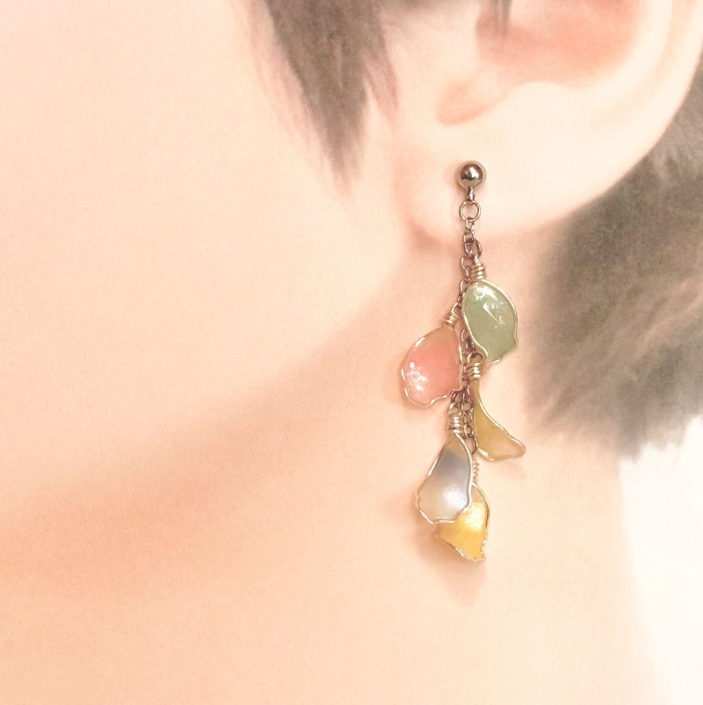 ディップアートで作る揺れる花びらピアス(シルバー×パステルカラー)