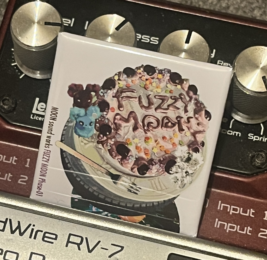 FUZZY MOON -Phase01 / Event T-shirts (XL Only)・Event Badge