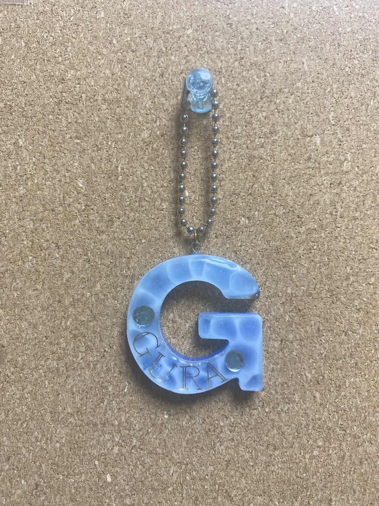 がうる・ぐら イニシャルキーホルダー