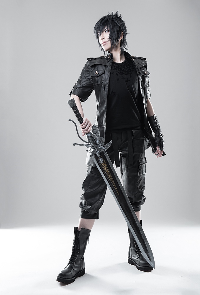 【予約終了】《Apocalypsis 》FFXV写真集2冊セット【特典付き】