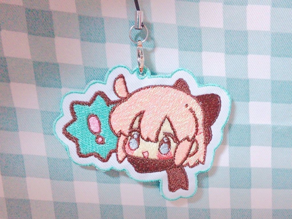 ！！びっくり刺繍ストラップ