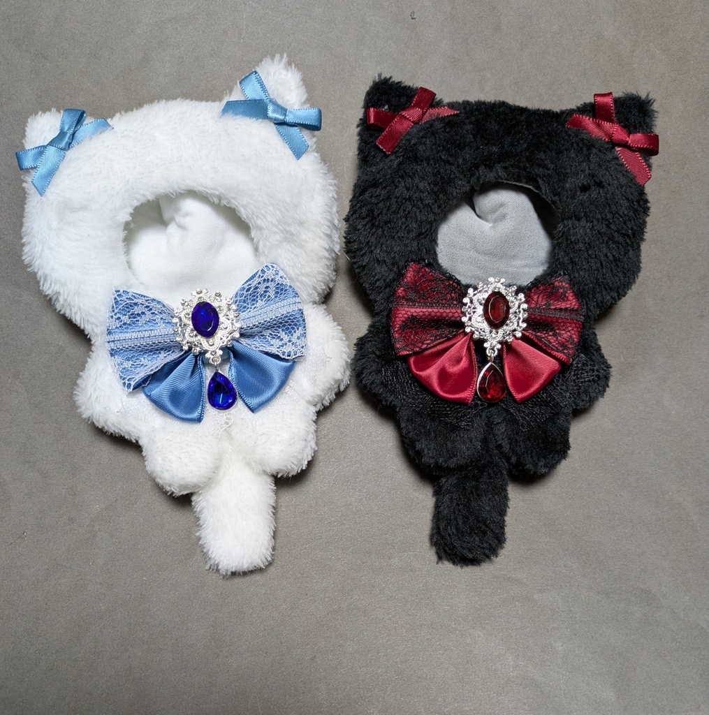 白ねこ　黒ねこ　セット　ぬい服　着ぐるみ