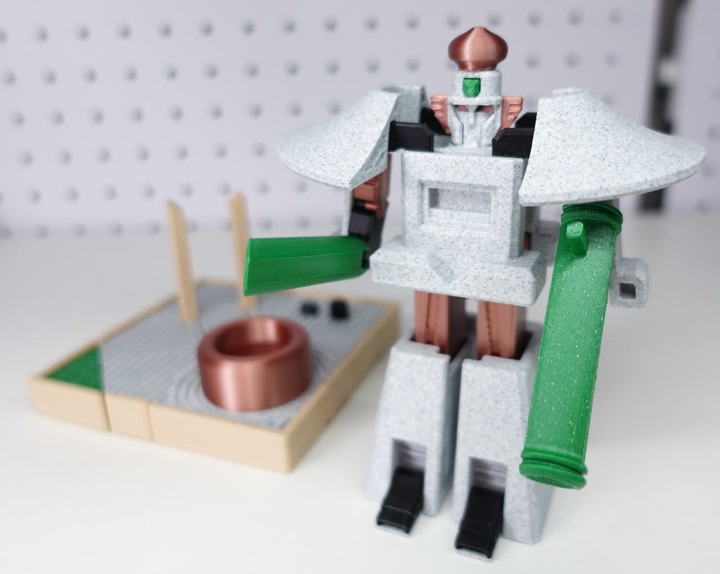 3Dプリンター製オリジナル変型玩具「DX庭園武人トウロウダー」