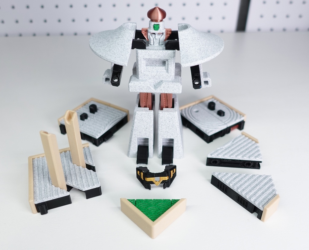 3Dプリンター製オリジナル変型玩具「DX庭園武人トウロウダー」