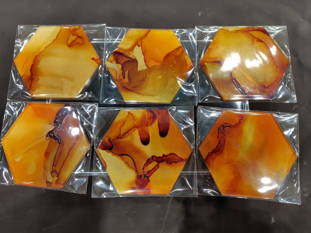 アクリルコースター（黄土色系）