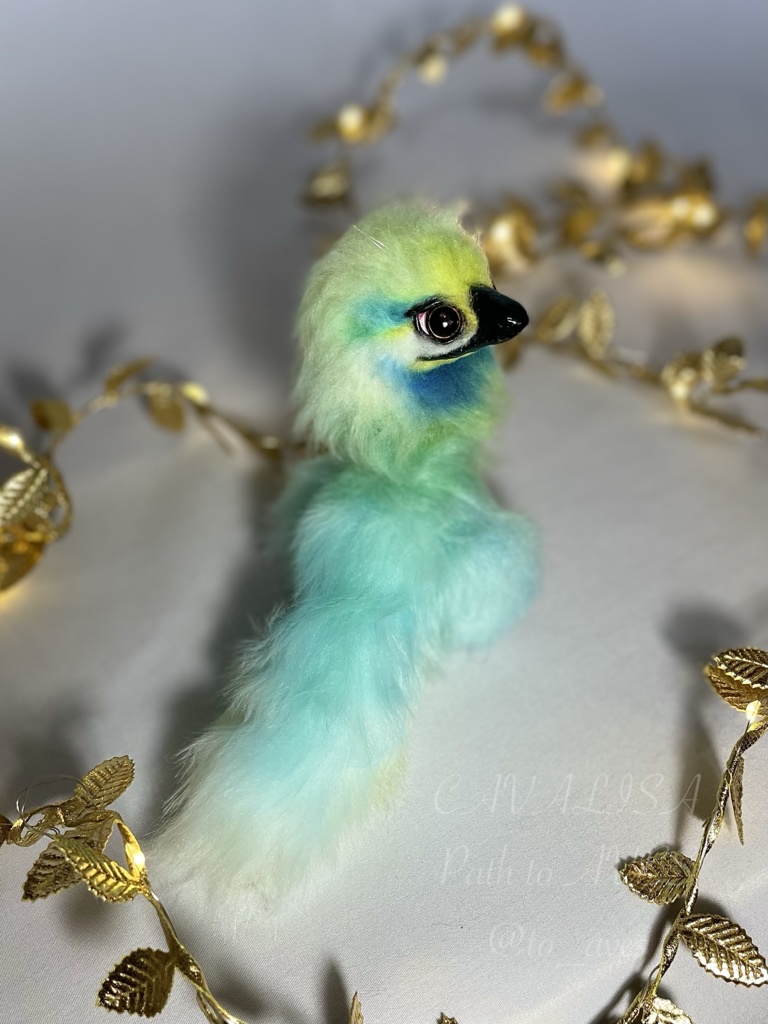 ミニラプトル{エンビハチクイ}