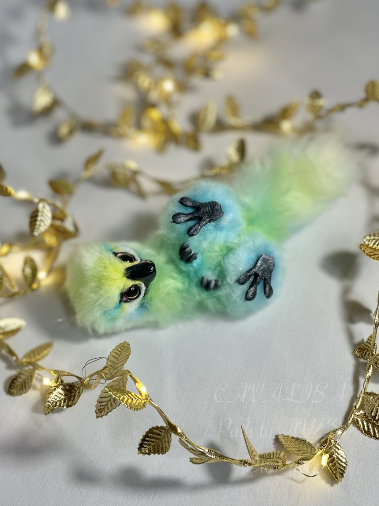 ミニラプトル{エンビハチクイ}