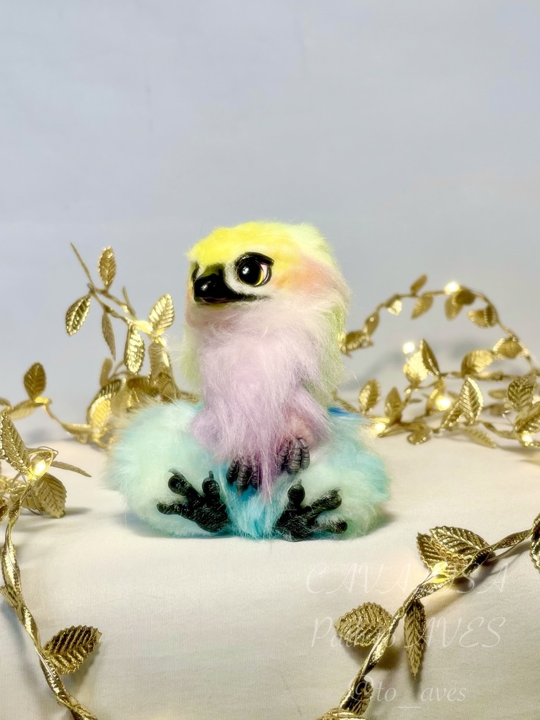 ミニラプトル {ライラックニシブッポウソウ}