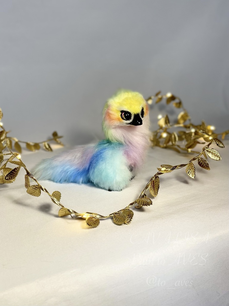 ミニラプトル {ライラックニシブッポウソウ}