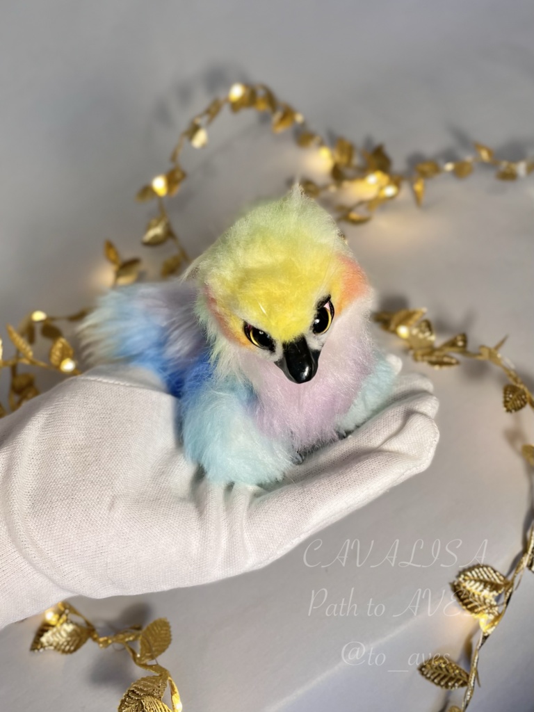 ミニラプトル {ライラックニシブッポウソウ}