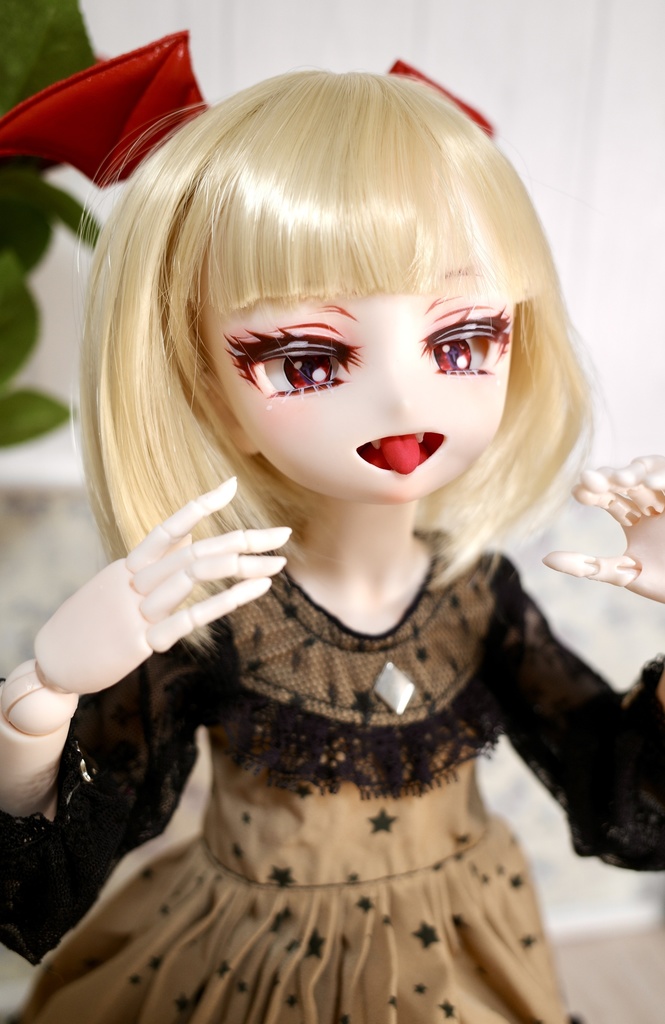 【展示】DDH-29 カスタムヘッド セミホワイト肌 アイ2種 パテ盛り MDD ドルフィードリーム