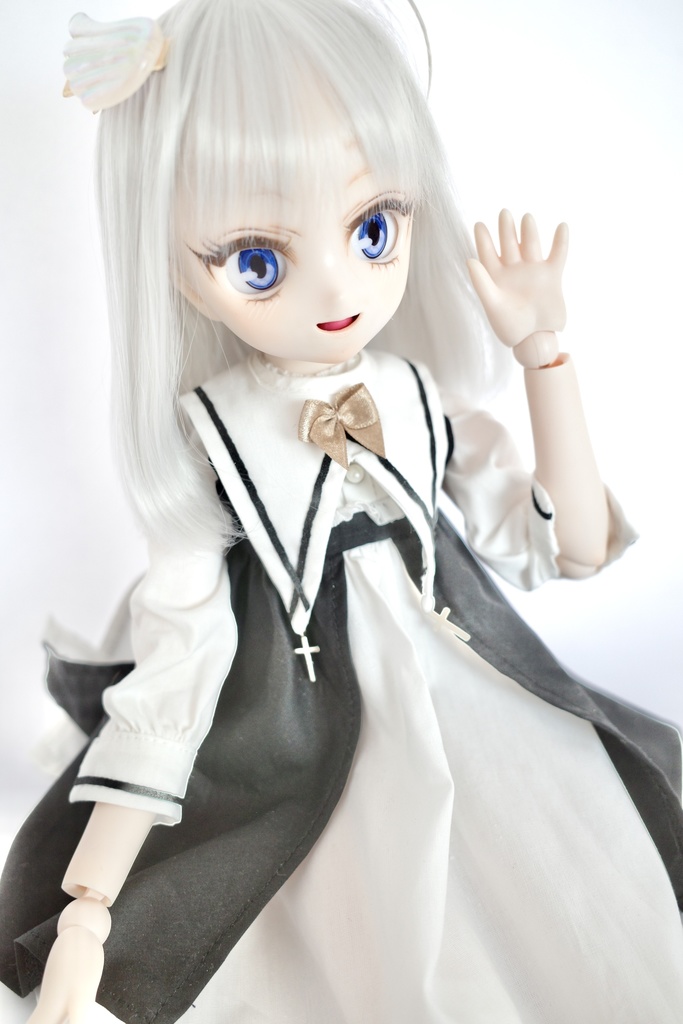 【展示】DDH-28 カスタムヘッド セミホワイト 難あり 手描きアイ・ラベルアイ