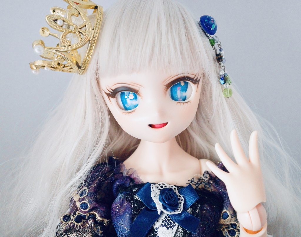 【展示】DDH-28 カスタムヘッド セミホワイト 難あり 手描きアイ・ラベルアイ