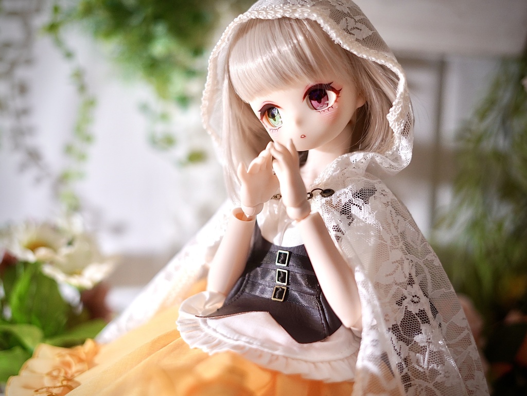 【展示】imomodoll maru 1/4 カスタムヘッド ホワイト肌 アイ2種 やや難あり オッドアイ ぽや顔 丸顔
