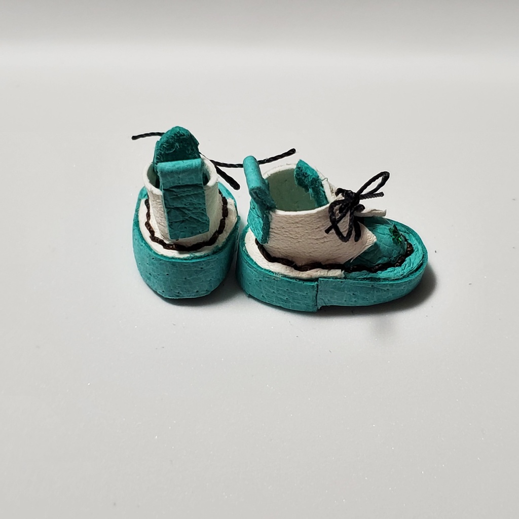 ねんどろいどドールシリーズに使用できる靴