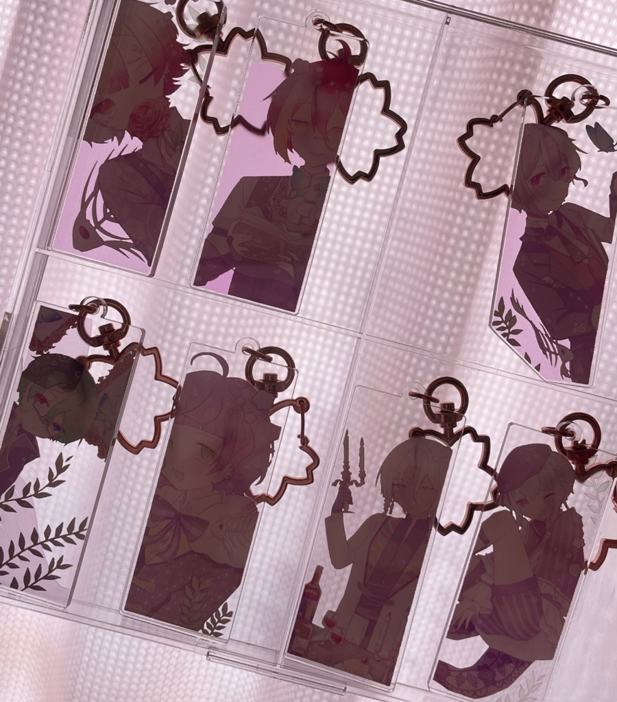 桜に溺れる🌸春羊アクキー