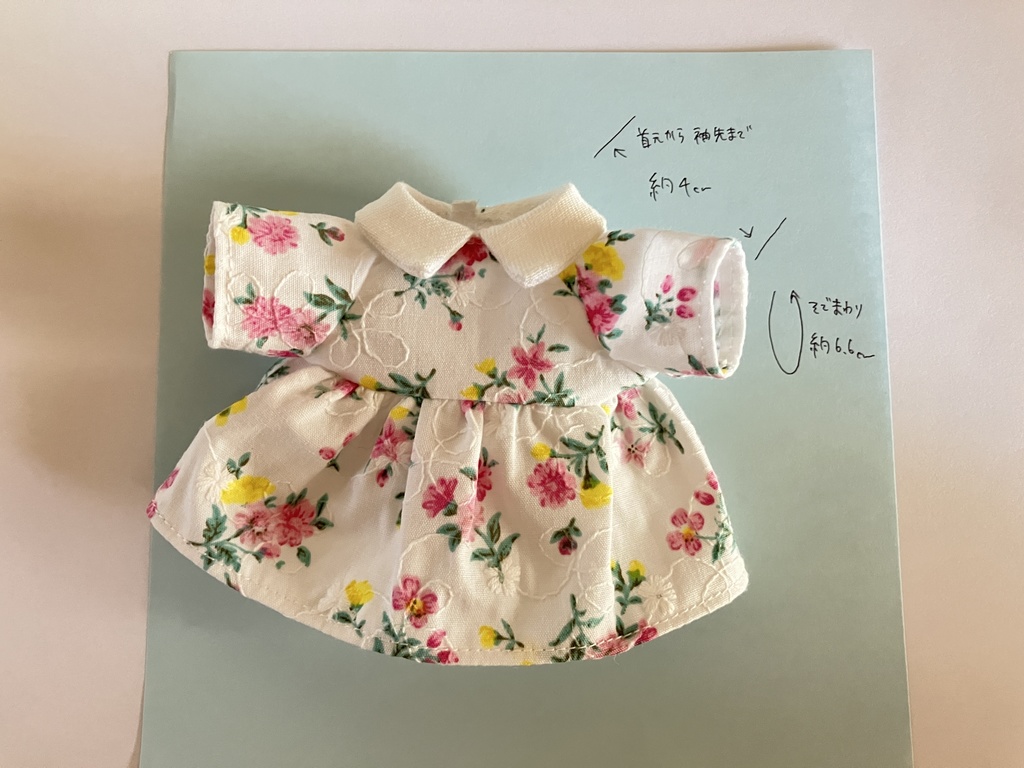 刺繍ワンピース