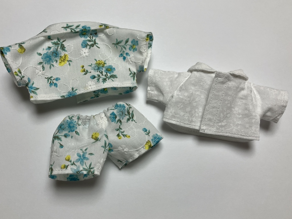 【完売】セットアップ 刺繍フラワー