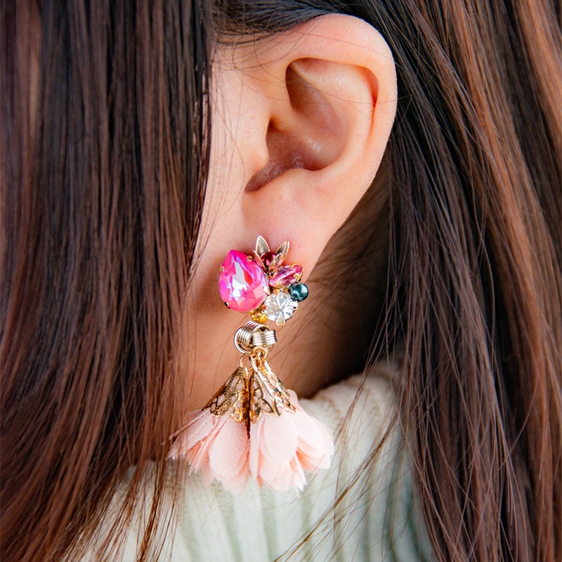 16 🎍 pink bijou tassel flower pierce/earring