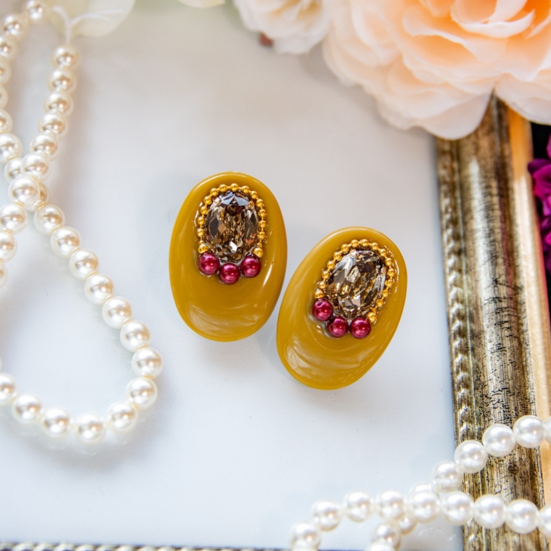 [!!SALE!!] 25 🏔greige oval bijou pierce/earring