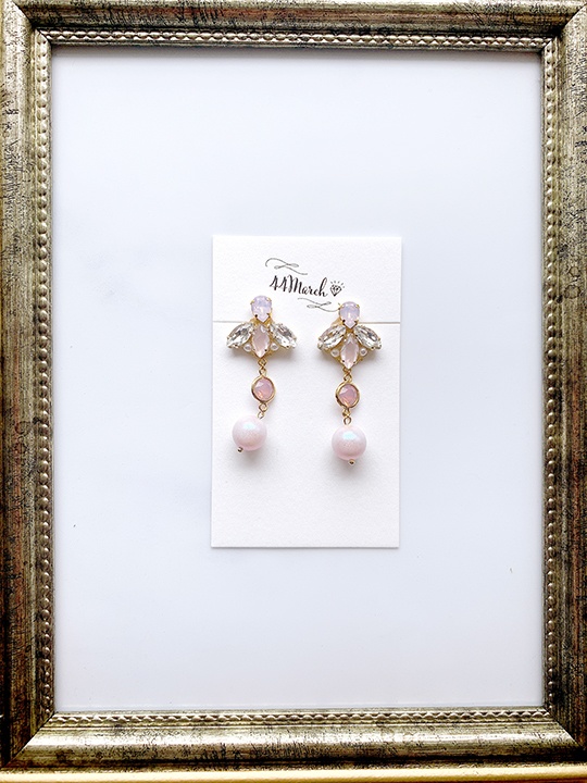 ピンクのスワロフスキー ピアス/イヤリング