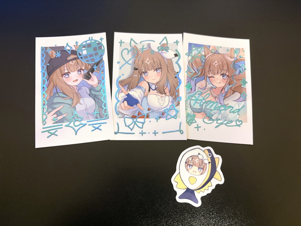 アーモンドアイちゃん箔押しチェキ風カード&ステッカーセット