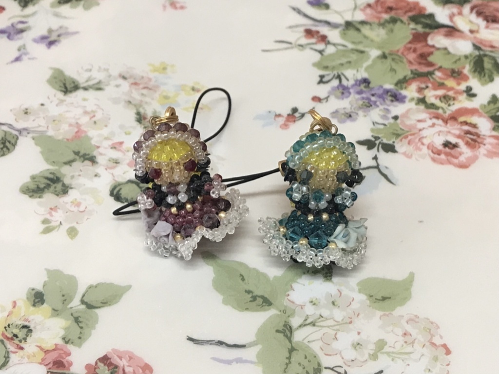 ビーズ人形 Roman