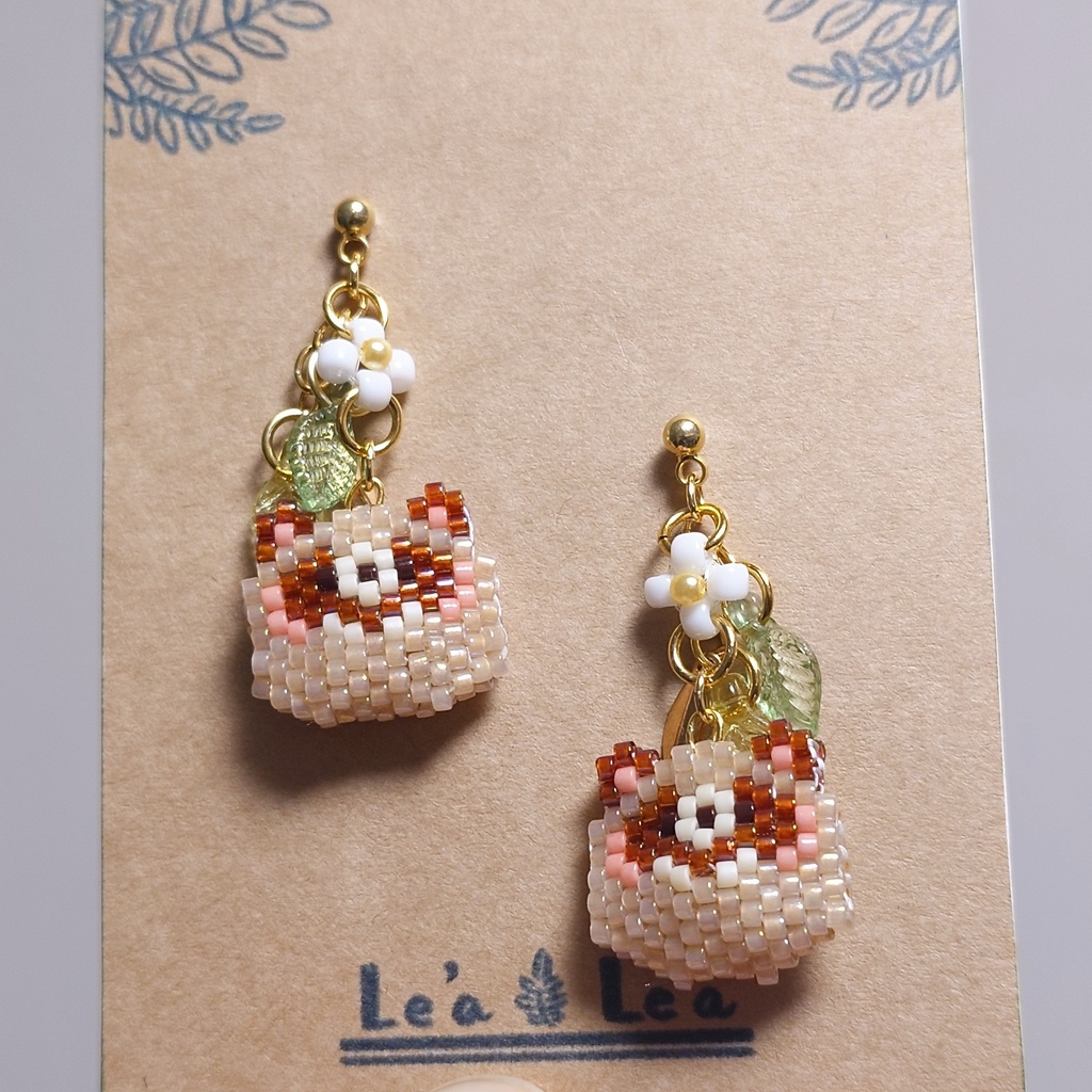 【受注生産】たぬきピアス☘️