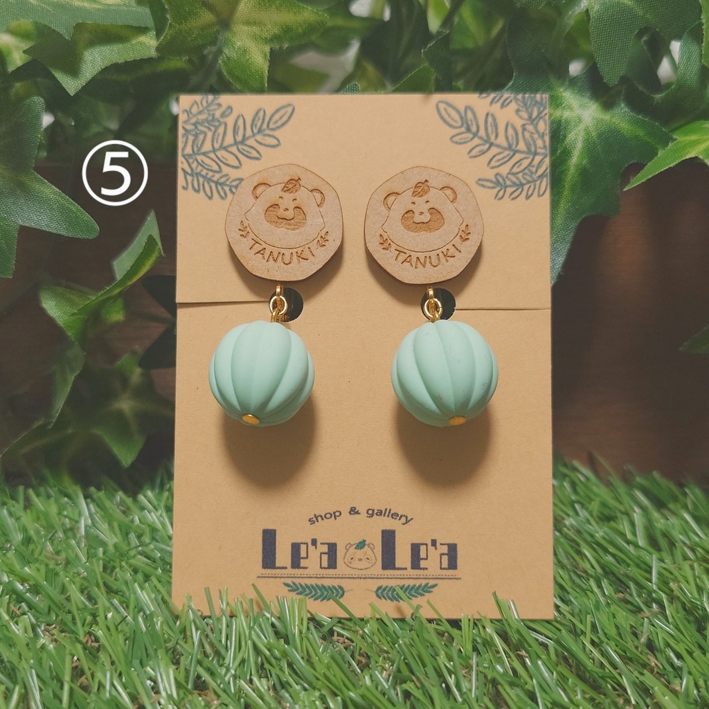 木製たぬピアス