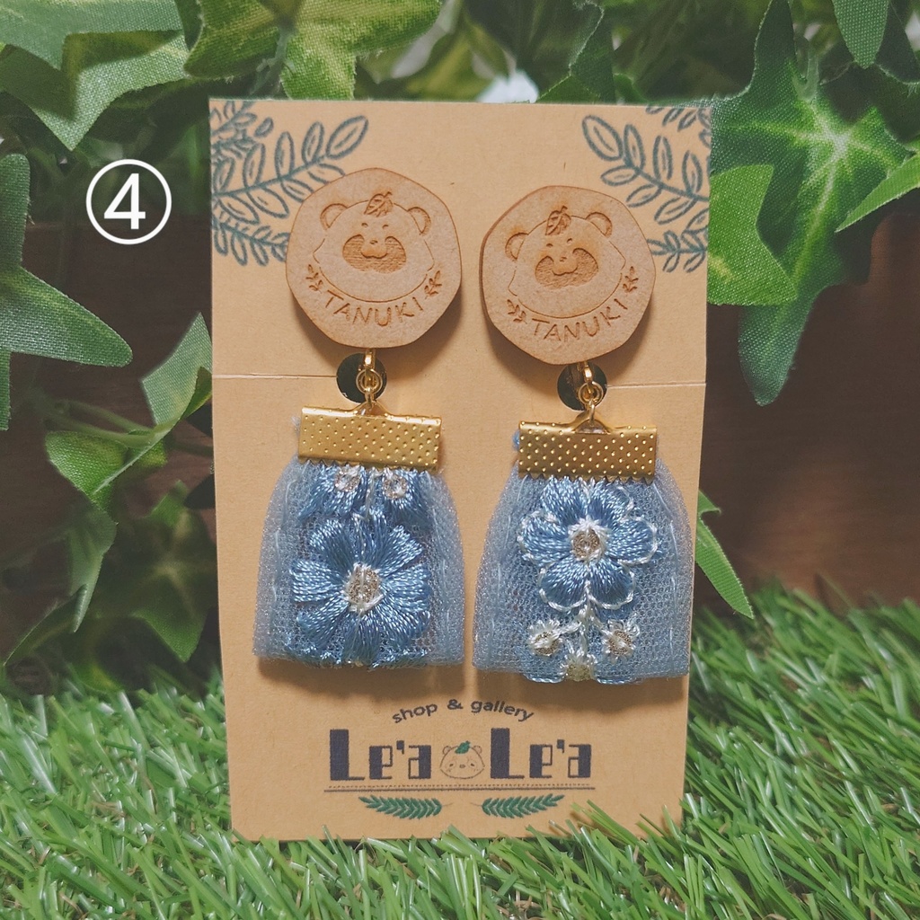 木製たぬピアス