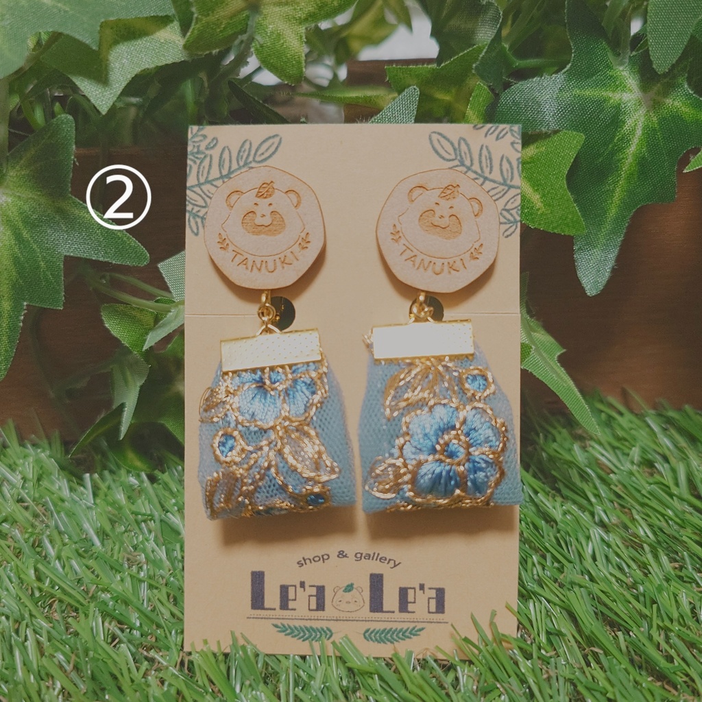 木製たぬピアス