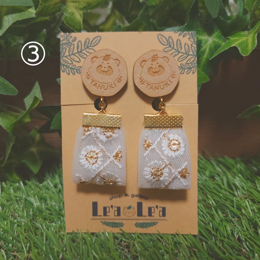 木製たぬピアス