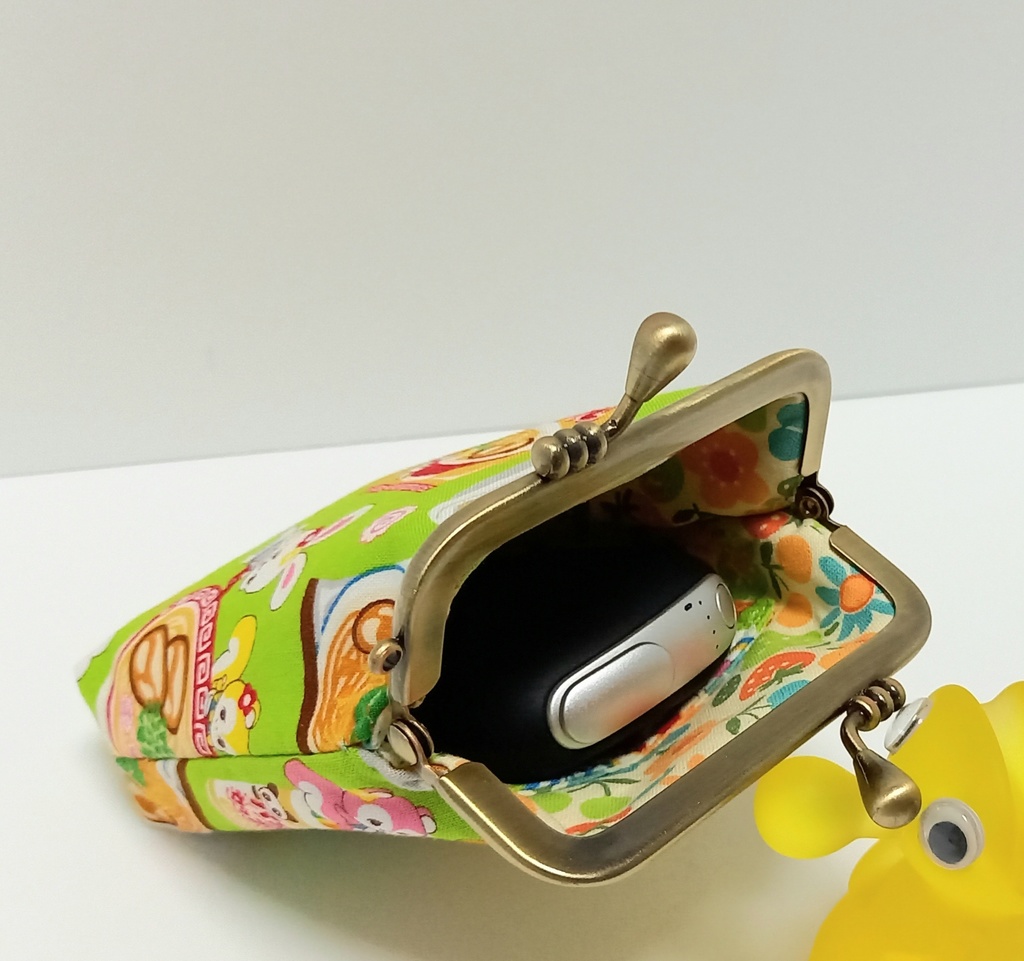 レトロな動物とラーメンのはいから横丁 がま口シガレットケース ショート むにがま Booth