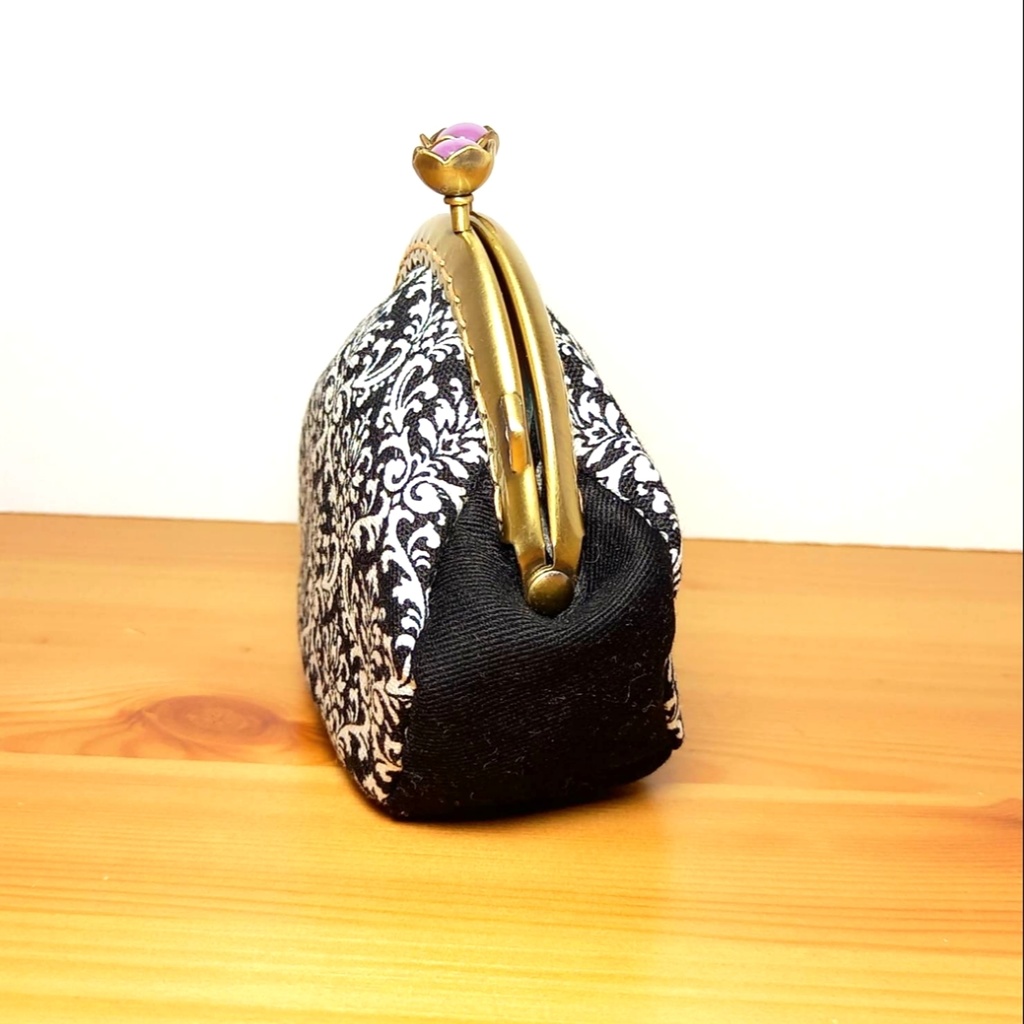 ぷっくりコロン♪ダマスク柄 がまポーチ