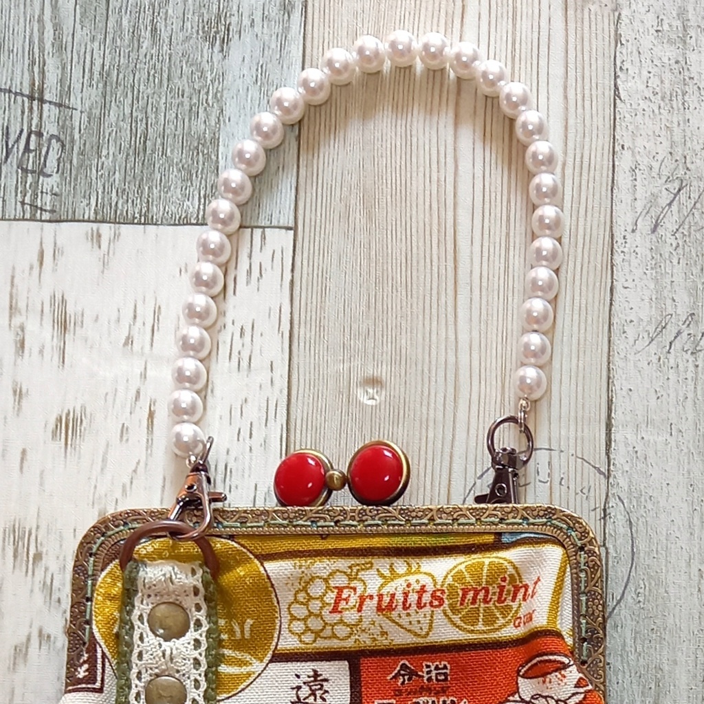 【受注作製】パールストラップ (ナスカン中 )色選べます。