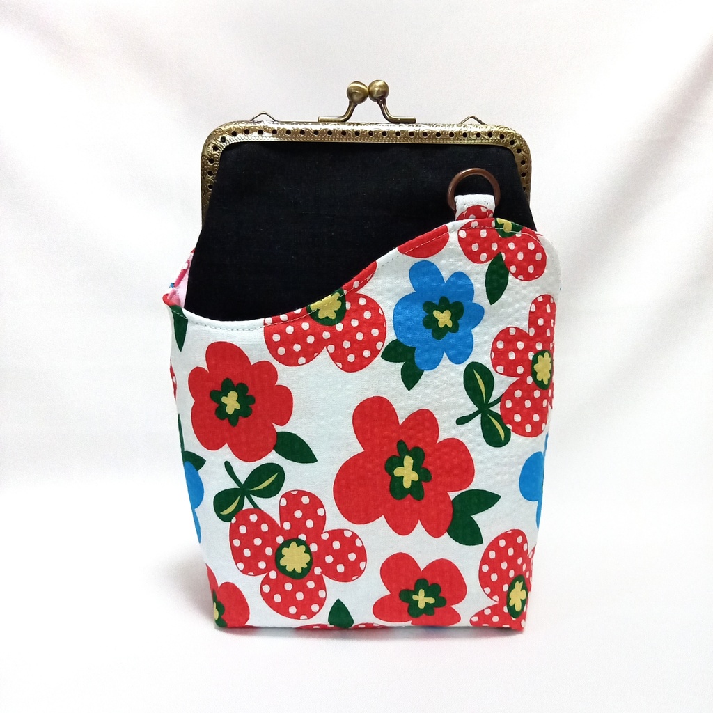 【着せ替え用デザインポケット】ちょこっとがま口ポーチ〜サコッシュ風〜