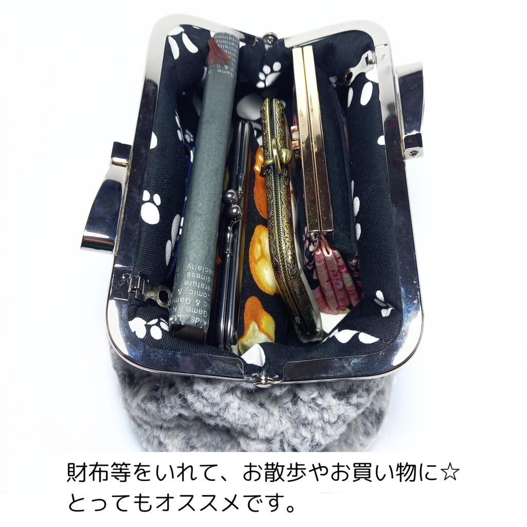 大きなリボンがアクセント♪ もふもふフェイクファーのがま口バッグ(グレー白)