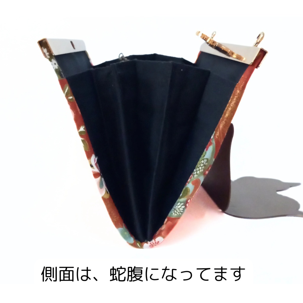 エレガントな和柄の文鎮がま口ショルダー財布