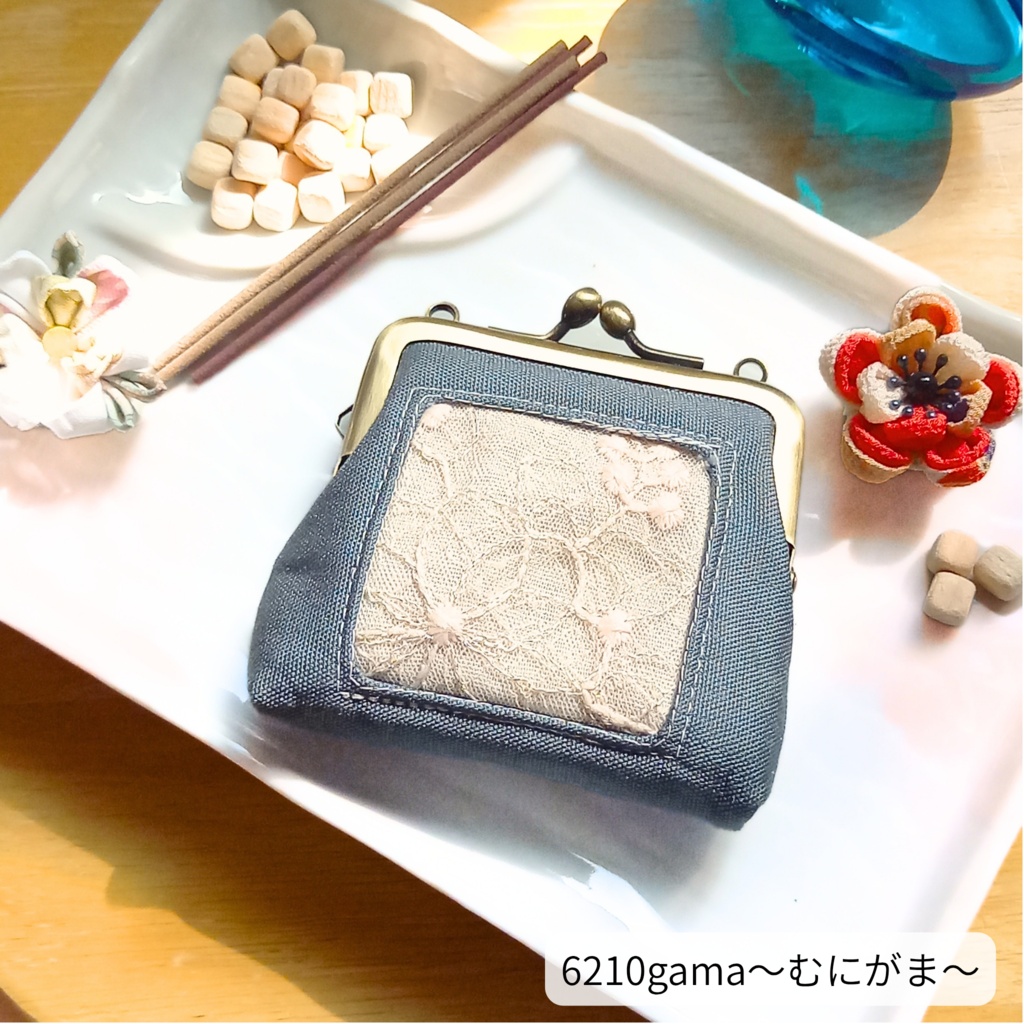 【纏う香りがま】アッシュブルーの深淵に、秘密を仕舞う（がま口ポーチ 匂い袋 サシェ 花柄 ヴィンテージ ギフト 母の日