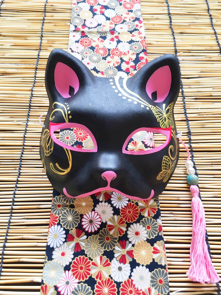 にゃんこ面（黒桃・蝶）