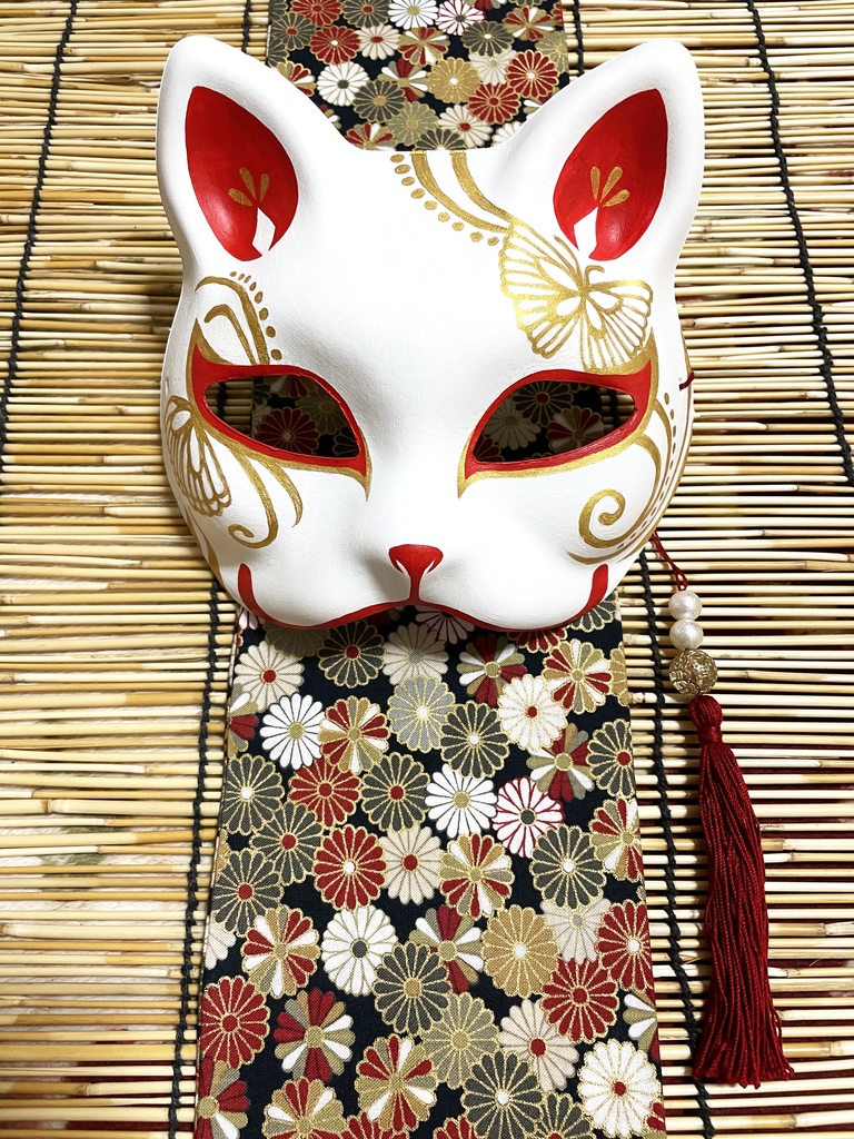 にゃんこ面(白・蝶)